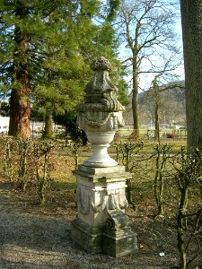 Hofgarten Eichstätt -Steinvase O (1)
