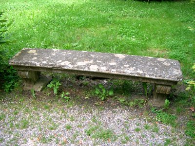 Hofgarten Eichstätt -Steinbank (1)