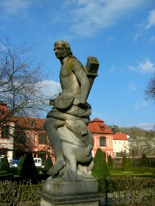 Hofgarten Eichstätt -Statue NO (3)