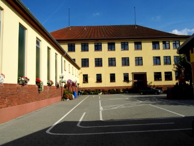 Hofheim, Pestalozzi-Schule, Hauptgebäude