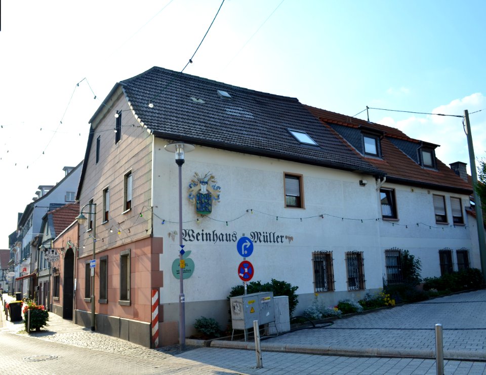 Hochheim, Frankfurter Straße 14