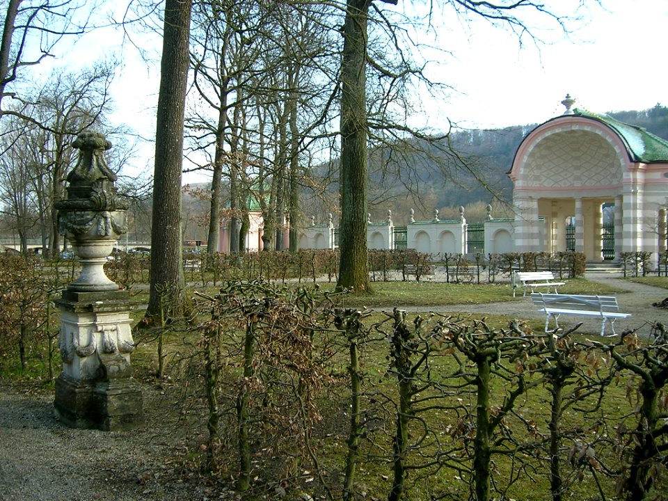Hofgarten Eichstätt -Steinvase W (2)