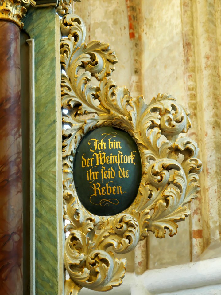 Hochaltar.Inschrift.rechts.Liebfrauenkirche.Jueterbog.P1021925