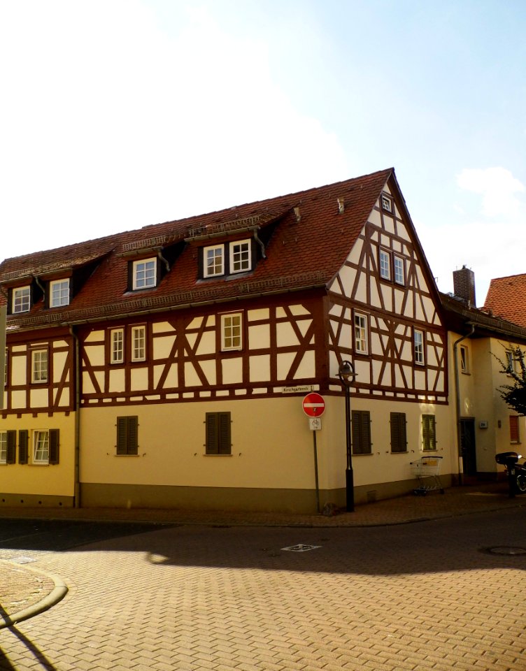 Hofheim, Burgstraße 24