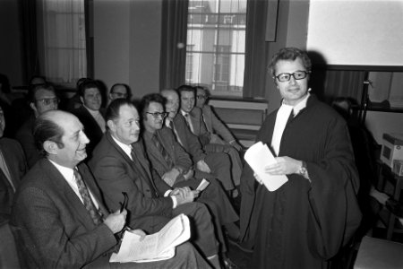 Hoger Beroep NVV, NKV tegen Hoogovenvonnis, mr Rood en Jan de Jong (NVV) in rec, Bestanddeelnr 926-3689