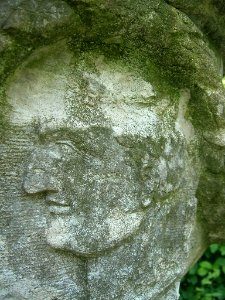 Hofgarten Eichstätt -Steinvase W Relief N 4