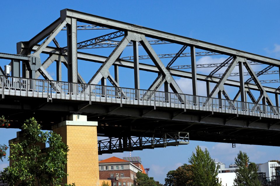 Hochbahn.U12.Gleispark.2
