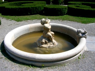 Hofgarten Eichstätt -kleiner Brunnen West