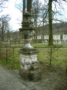 Hofgarten Eichstätt -Steinvase W (3)