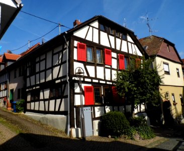 Hofheim, Stollbergstraße 6-8