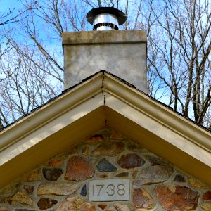 Hockessin Friends 1738 datestone