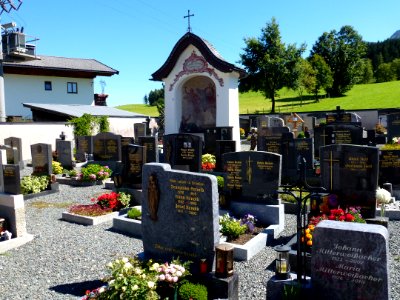 Hochfilzen-Friedhof-mit-Friedhofskapelle photo