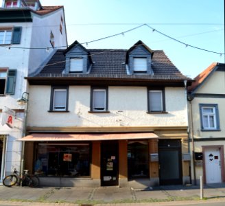 Hochheim, Frankfurter Straße 10