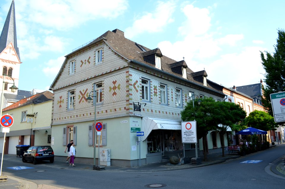 Hochheim, Weiherstraße 13