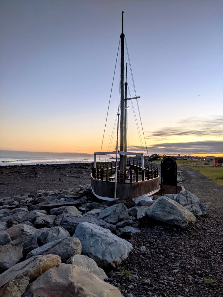 Hokitika Shipwreck Memorial3