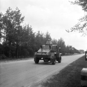 Hoge Veluwe Conferentie betreffende Indonesië op jachtslot St Hubertus Een GM , Bestanddeelnr 901-6413