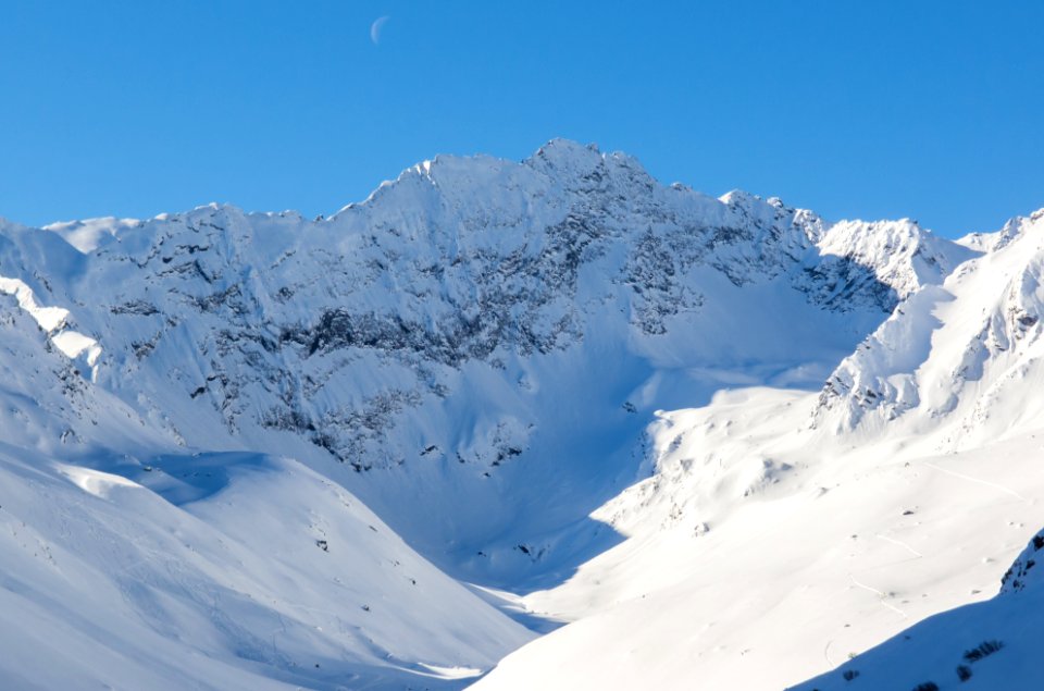 Hohe Villerspitze from NE