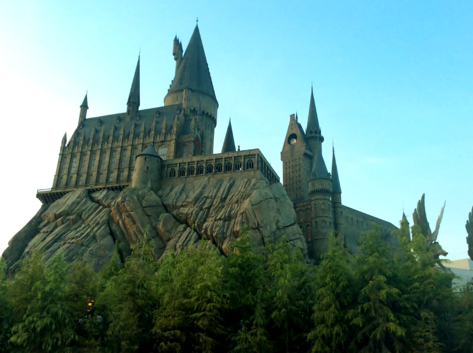 Hogwarts School of Witchcraft and Wizardry in Universal Studios Japan (1)