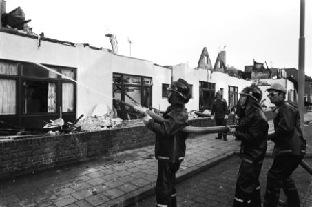 Hotel Trio in Wijk aan Zee afgebrand overzicht van d puinhopen, Bestanddeelnr 930-0268
