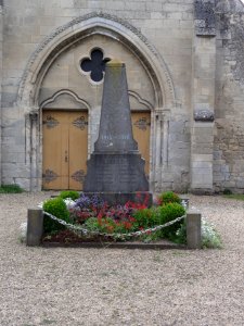 Houdancourt (Oise) Monument aux morts