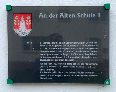 Hohnstedt, An der alten Schule 1, Tafel