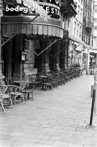 Hotel Polen terras leeg. Opdracht Elsevier, Bestanddeelnr 921-5206
