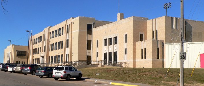Hoisington, Kansas HS from SE 1