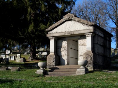 Horning mausoleum, South Side Cemetery, 2020-12-10, 01
