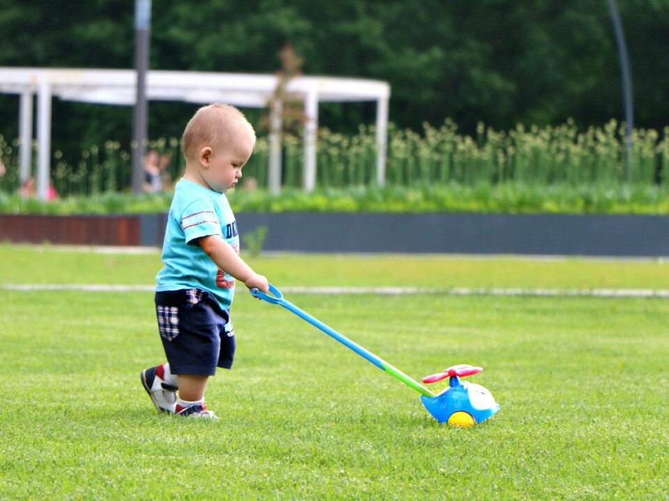 Boy park helicopter