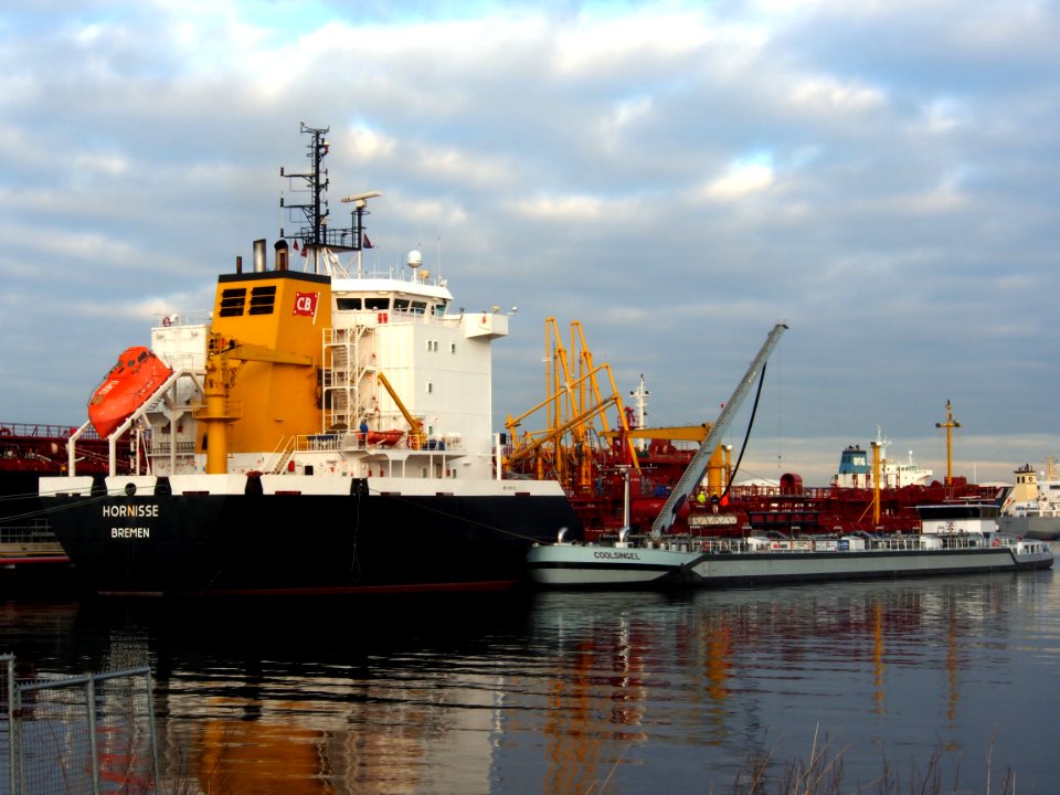 Hornisse - IMO 9186728 - Callsign DDPU & Coolsingel ENI 02332046