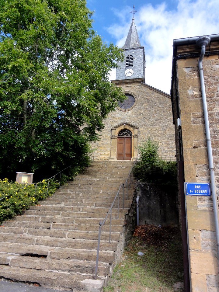 Houldizy (Ardennes) église et escalier d'acces