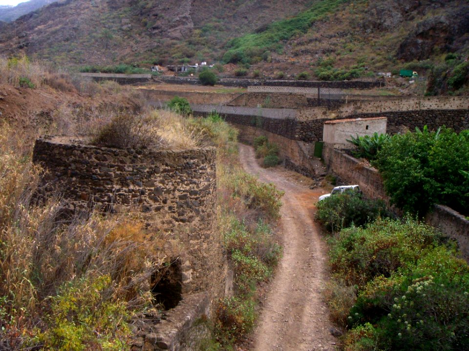 Horno de cal, barranco de Azuaje, Gran Canaria 01