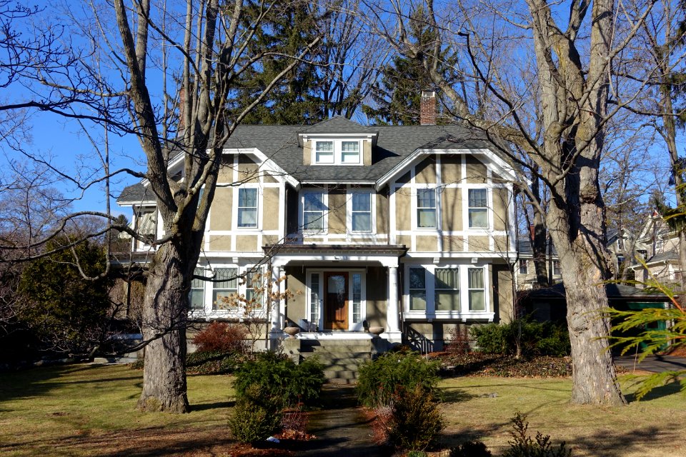 House - Arlington, MA - DSC03158