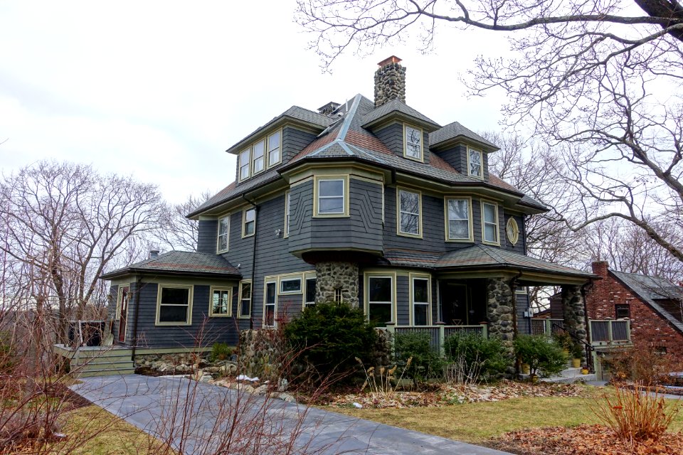 House - Arlington, MA - DSC05510