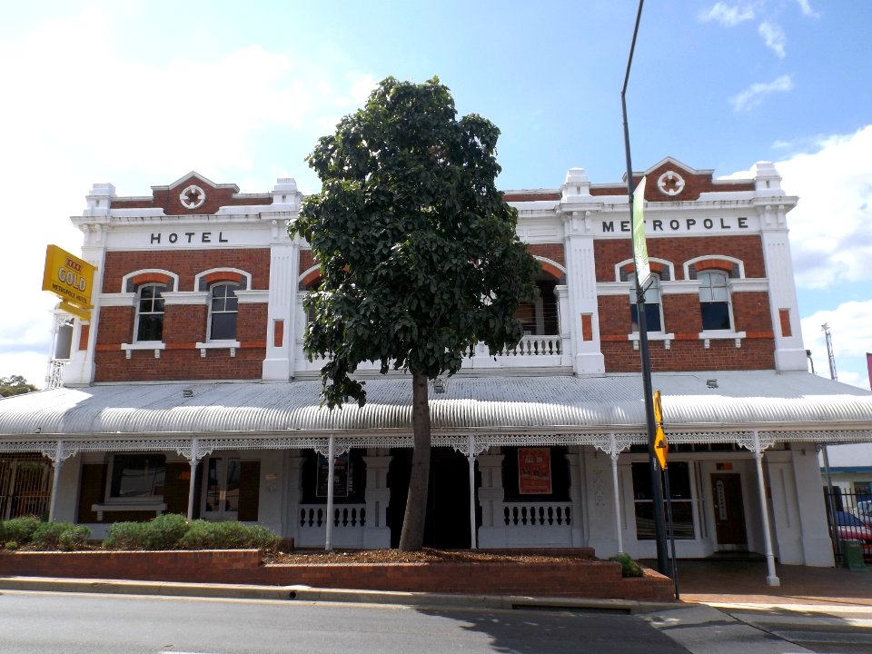 Hotel Metropole front, Ipswich, Queensland