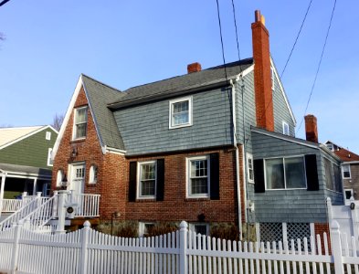 House - Arlington, MA - DSC03655