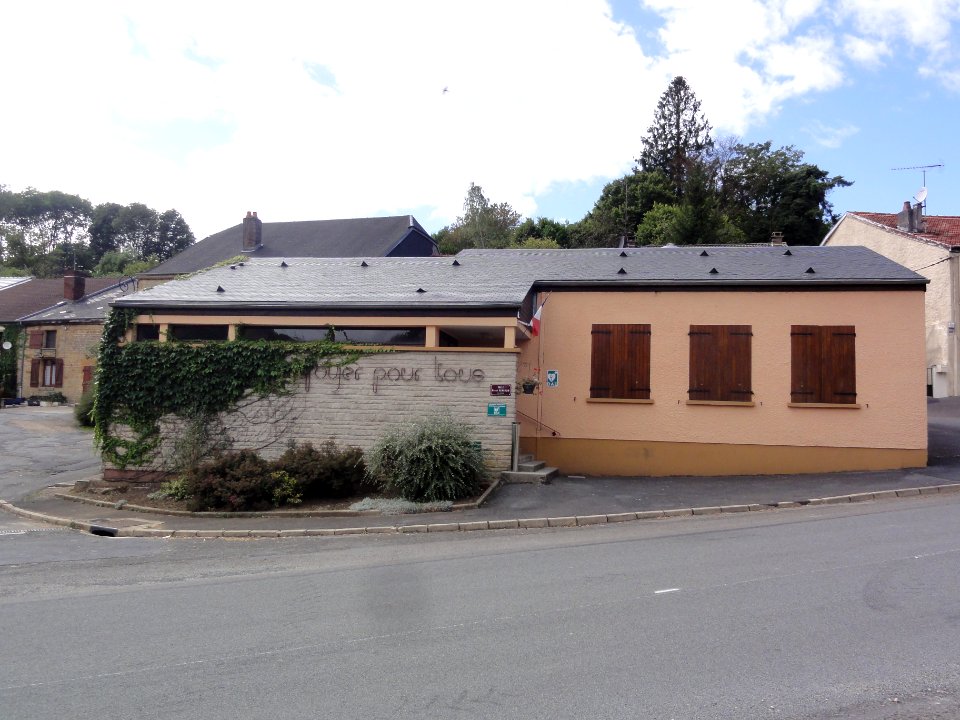 Houldizy (Ardennes) maison pour tous