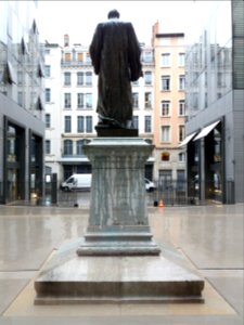 Hotel-Dieu de Lyon - Statue d'Amédée Bonnet - Dos