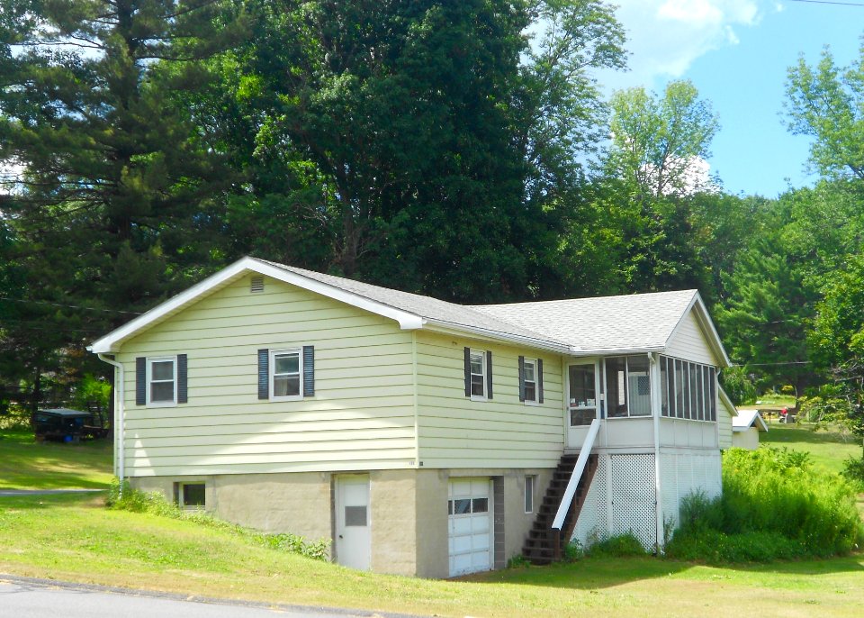 House Glenburn TWP Lacka Co PA