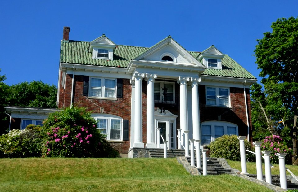 House - Arlington, MA - DSC02271