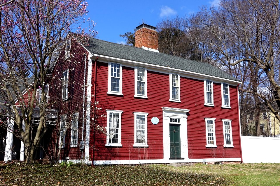 House - Arlington, MA - DSC00042