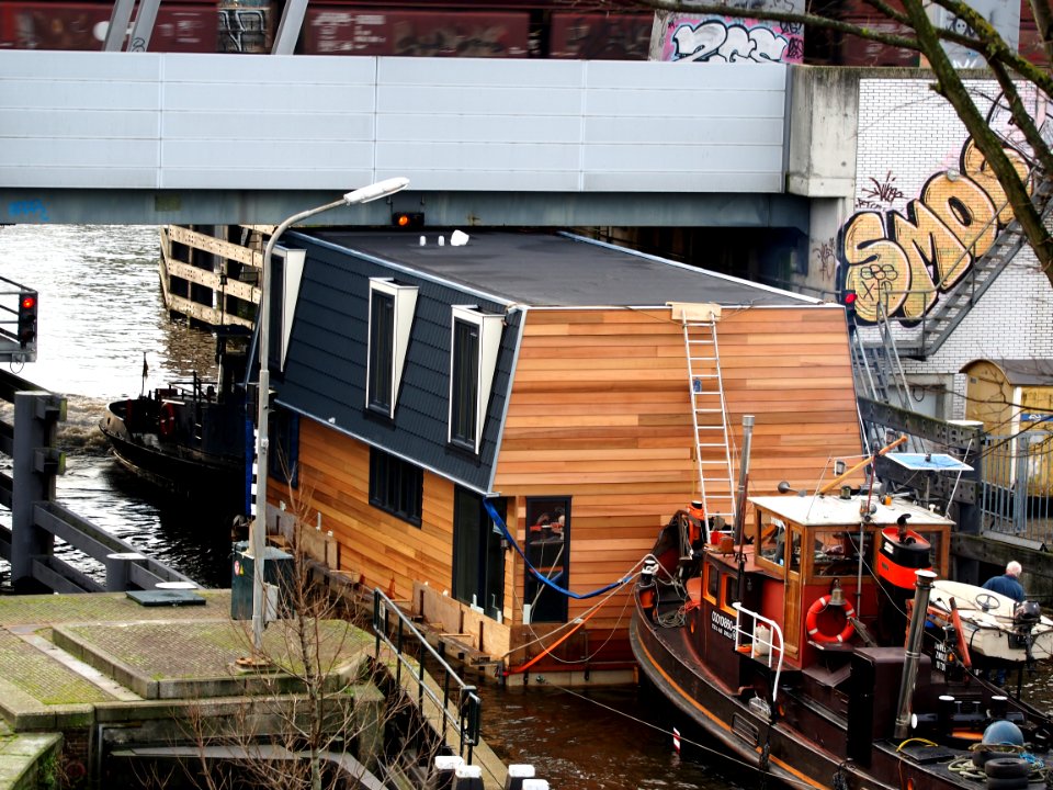 Housboat moved by Wiljo ENI 03010860 pic2