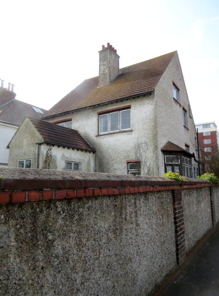 House at Top of Palmeira Avenue, Hove (April 2016)