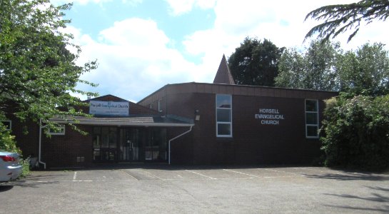 Horsell Evangelical Church, High Street, Horsell (June 2015) (1)