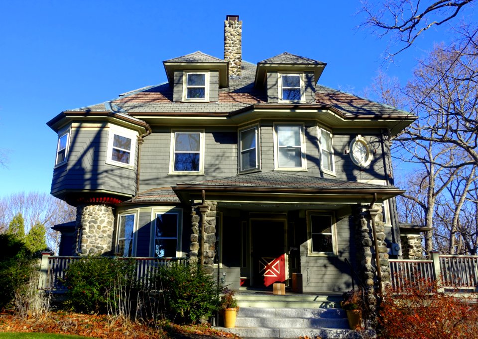 House - Arlington, MA - DSC03408