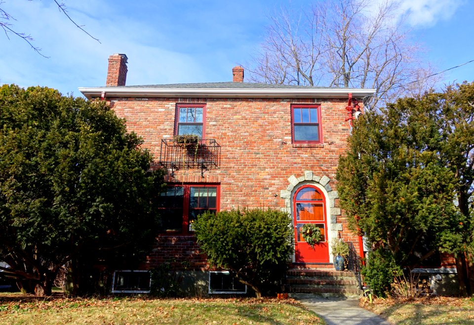 House - Arlington, MA - DSC06284