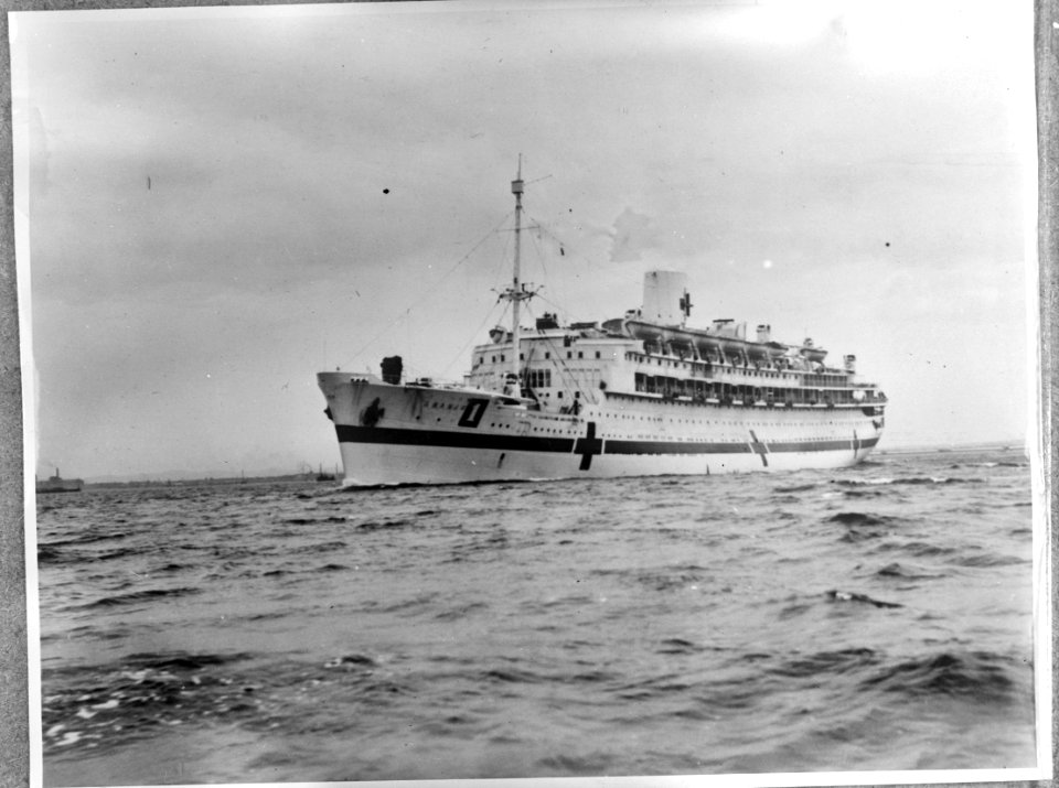 Hospitaalschip Oranje verlaat Melbourne voor een hulpmissie naar Batavia, Bestanddeelnr 901-2210