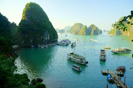 Vietnam halong bay shipping photo