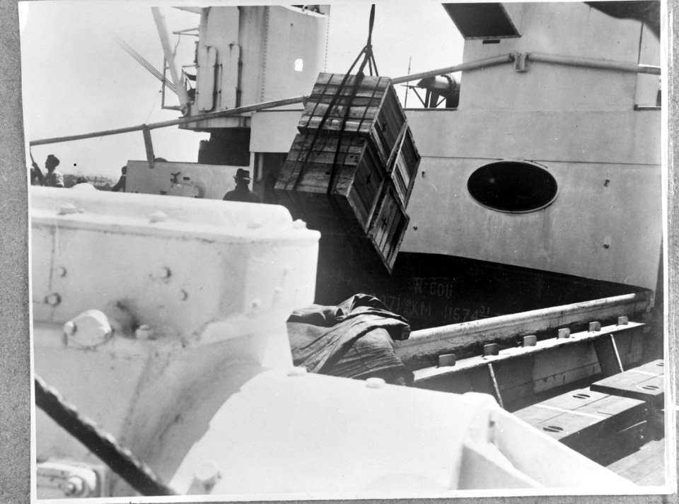 Hospitaalschip Oranje verlaat Melbourne voor een hulpmissie naar Batavia. Ki, Bestanddeelnr 901-2274