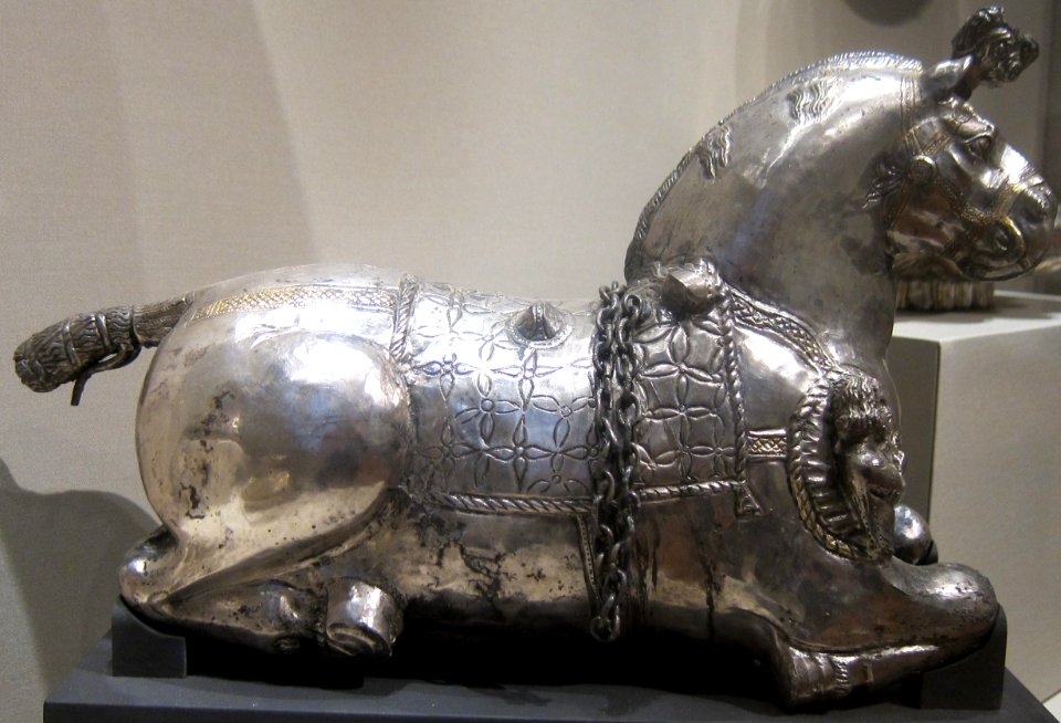 Horse rhyton, 200-325 CE, silver, Sasanian, Cleveland Museum of Art